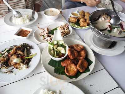 ร้านอาหาร อร่อยจัง