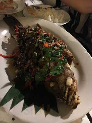 ร้านอาหาร อร่อยจัง