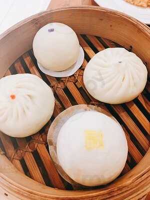 ติ่น ไท่ ฟง - เอท ทองหล่อ