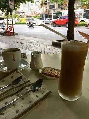 Full Moon Cafe Silom