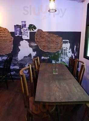 อาลมดี คาเฟ่ - ข้าวสาร