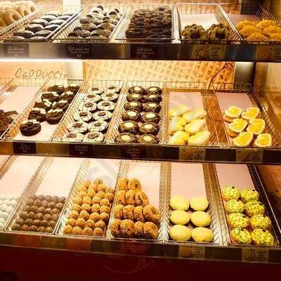 ดังกิ้น โดนัท