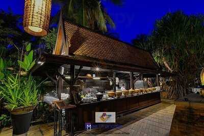 ศาลาริมน้ำ