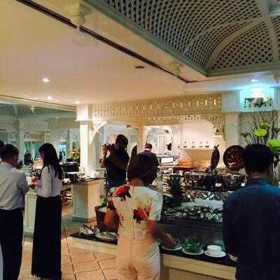 ห้องอาหาร ตะวันนา