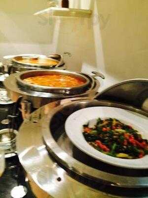 ห้องอาหาร ตะวันนา