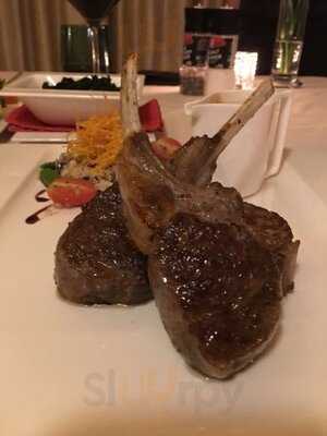 มูนไลท์ไฟน์ ไดนิ่ง