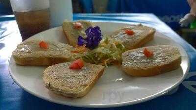 ร้านอาหาร กุ๊กชม