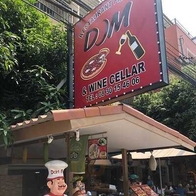 Dom Pizzas
