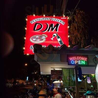Dom Pizzas