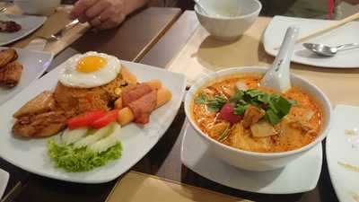 ร้านอาหารญี่ปุ่น ฮากูโซ