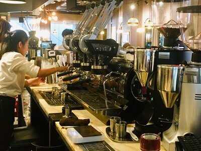 Casa Lapin Specialty Coffee X Central World