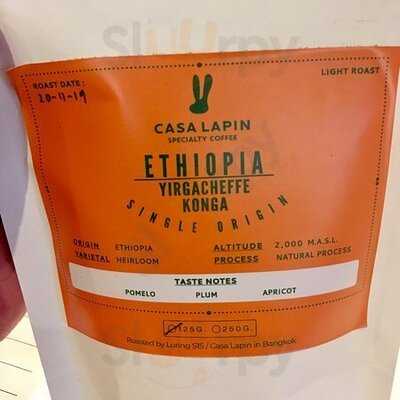Casa Lapin Specialty Coffee X Central World