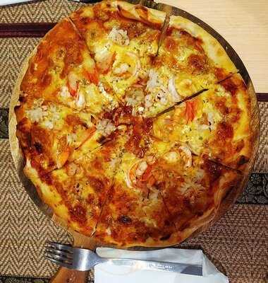 La Strada Restaurant & Cafe