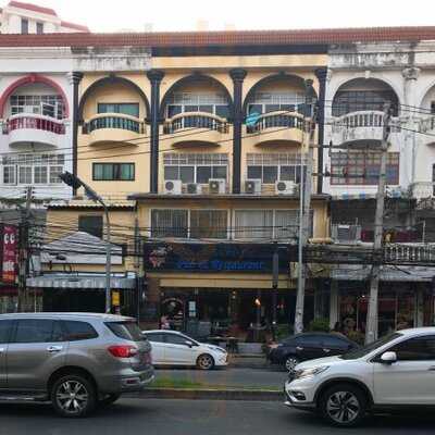 Pig And Whistle Jomtien Complex