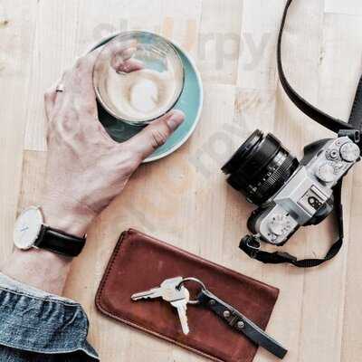 อะ ล็อท ไลค์ เลิฟ คาเฟ่