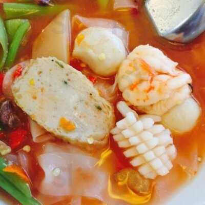 ก๋วยเตี๋ยวมู๋มู๋ สีลม3
