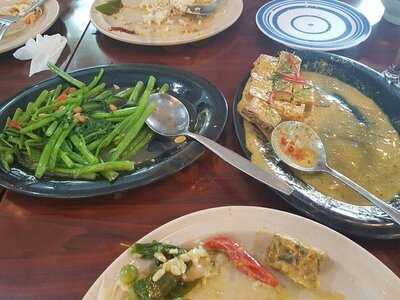 ร้านอาหาร ตาละลักษมณ์