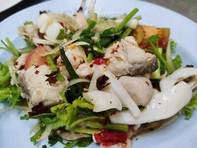 ราชาข้าวต้ม ผักบุ้งลอยฟ้า พัทยาเหนือ