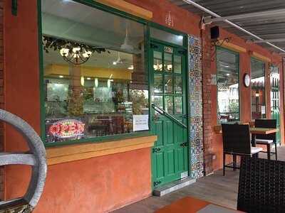 Holland Tulip Bakery