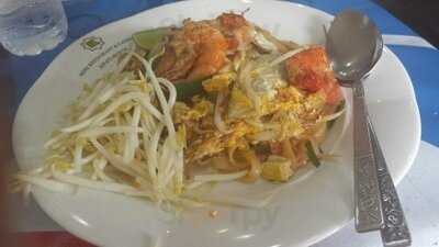 ร้านสามเส้น