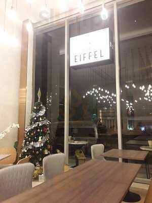 Cafe Eiffel