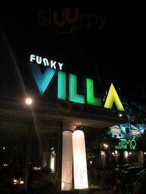 ฟังกี้วิลล่า