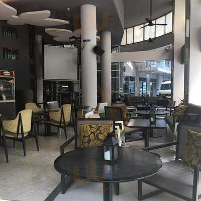 เดอะ มิ้นท์ เวิร์ลด์ ทาปาส บาร์