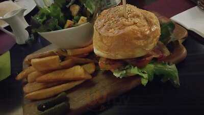 เดอะ มิ้นท์ เวิร์ลด์ ทาปาส บาร์