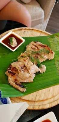 Cafe Chilli - Emquartier