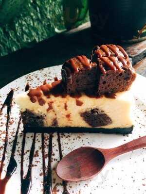 ร้าน ฮ[ฮอ-นก-ฮูก] คาเฟ่