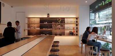 Peace Oriental Teahouse - Sukhumvit 49