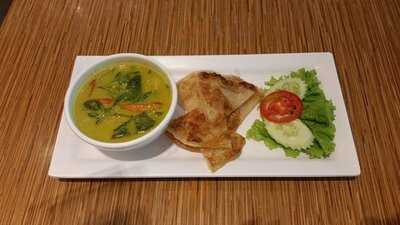 ร้านอาหาร ยำแซ่บ