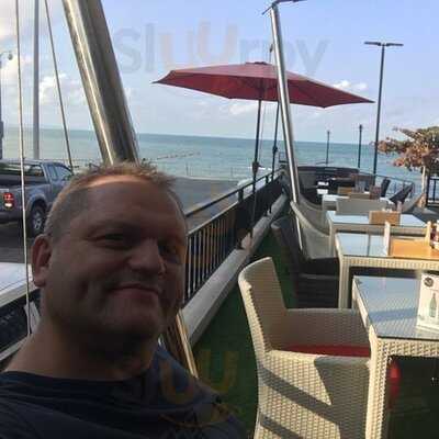 แซนด์ คาเฟ่ พัทยา