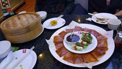 Hongmin, Rama Iv Road