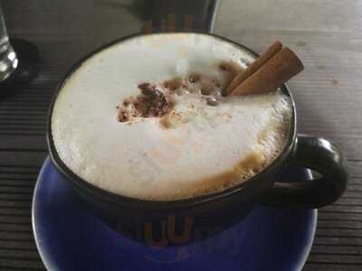 99 เรสท์แบ็คยาร์ดคาเฟ่