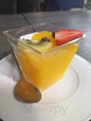 99 เรสท์แบ็คยาร์ดคาเฟ่