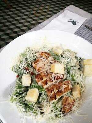 Humming Birds Kitchen And Garden