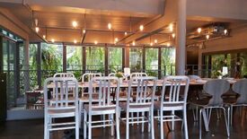 Humming Birds Kitchen And Garden