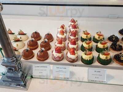 Paris Mikki @central Embassy