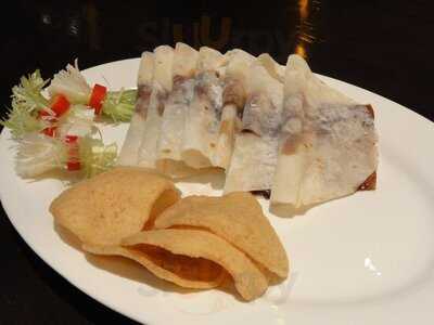 คริสตัลเจด โกลเด้น พาเลส