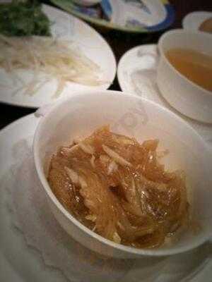 คริสตัลเจด โกลเด้น พาเลส