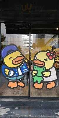 B Duck Cafe