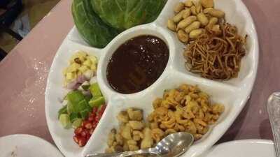 ร้านอาหาร อ มัลลิการ์