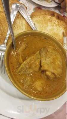 ร้านอาหาร อ มัลลิการ์