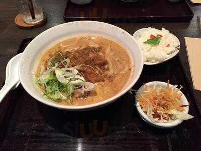 โคนาย่า