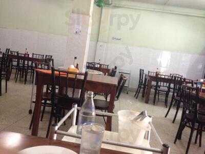 ร้านอาหาร ฟูมุ่ยกี่