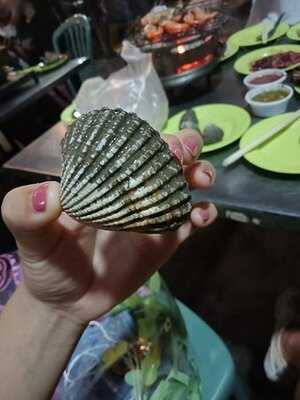 ร้านอาหาร ริมน้ำหมูกระทะ