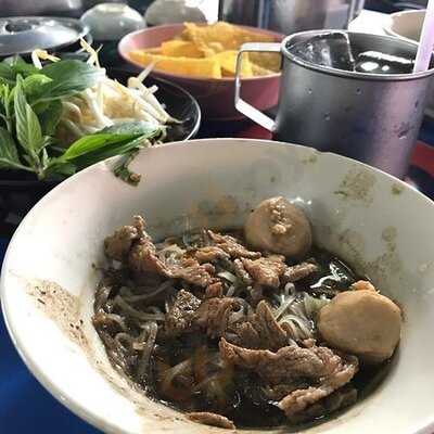 ต้อยก๋วยเตี๋ยวเรือ