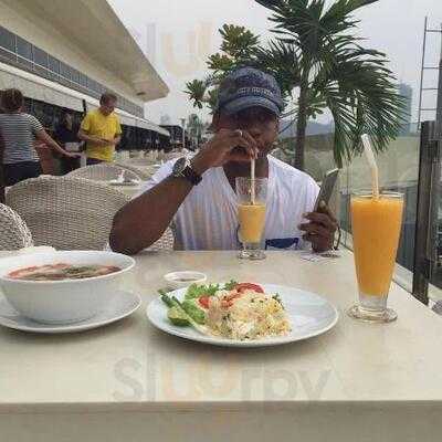 Oceana - Centara Grand Phratamnak Pattaya