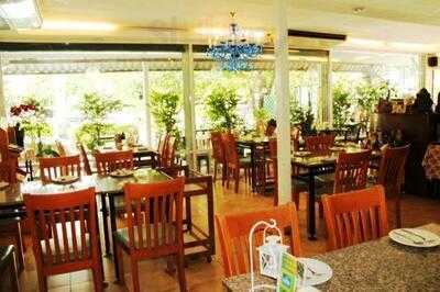 รูมนัมเบอร์ไฟว์